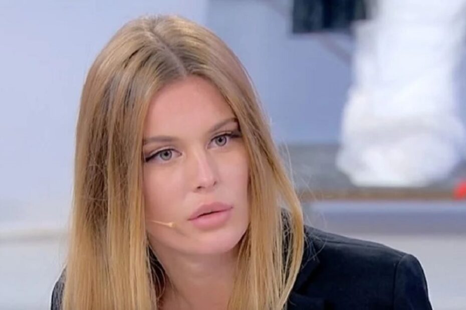 E Fuori Avanti Un Altro Sophie Codegoni Sostituita La Nuova Bonas